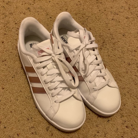 adidas Shoes - Adidas classics.